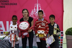 Ganadores concurso "Robotmana" en Fuente lamo 