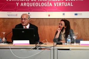 Valter Ferrara, director del proyecto Museo Arquolgico Virtual Herculano, junto a Elena Ruiz