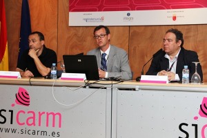 Jos Luis Gmez, Jos Miguel Noguera y Luis de Miquel Santed realizaron la ltima ponencia de la Jornada