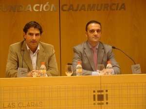 D. Juan Luis Pedre�o, decano del Colegio de Ingenieros de Telecomunicaci�n y D. Jos� Francisco Puche, D.G de Telecomunicaciones y Tecnolog�as de la Informaci�n