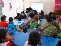 Asistentes al Aula del Futuro en el Lorca