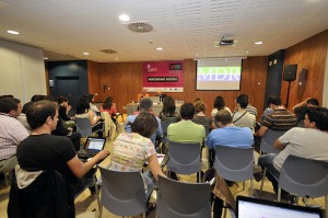 La conferencia sobre redes sociales atraj a una gran cantidad de los asistentes 