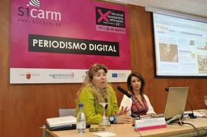 Olalla Garca desarrolla el taller prctico sobre el funcionamiento de la web de RTVE, junto a Manuela Rabadn  