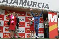 Allan Davis saluda al p�blico en el podium de Fortuna