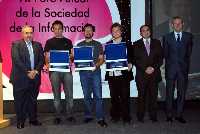 Los finalistas del concurso junto a  Jos Mara Salinas, Benito Mercader y Francisco Ferrer - SICARM 2007 