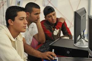 Cartagena- Taller de internet para adultos ( Escuela Taller Lpez Pinto II)