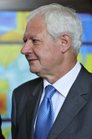 Ilmo. Sr. D. Bernardo Lorenzo Almendros, Director General de Telecomunicaciones de la Secretar�a de