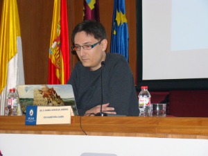 Desarrollo e Innovacin en Videojuegos - SICARM 2013 - UCAM