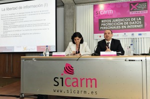 Pedro Grimalt durante su ponencia sobre medios de comunicacin en Internet 